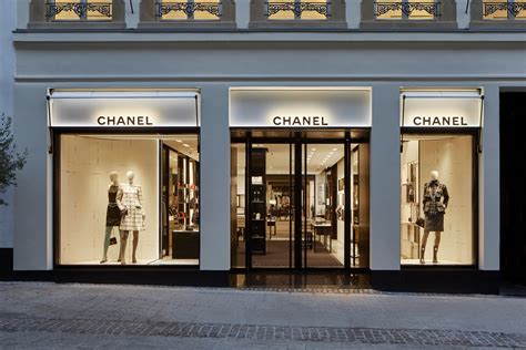 paris-paris by chanel|best Chanel store in Paris.